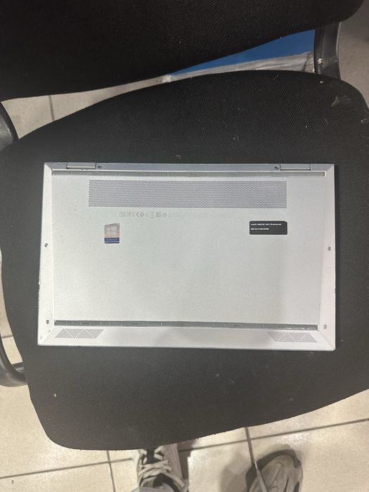 Vand laptop hp x360 1040 g7 i7 10610u 16gb ssd 512gb touch modem 4g