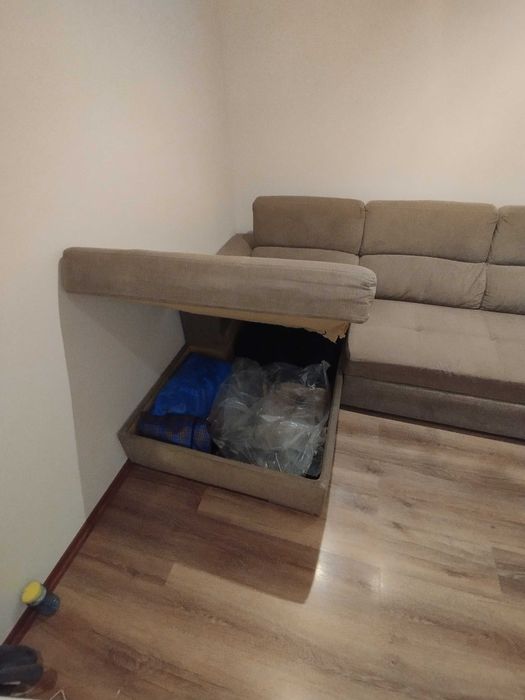 Дивана 2 м х 2 м