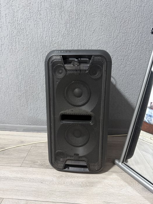 Sony xb7 470w vârf.