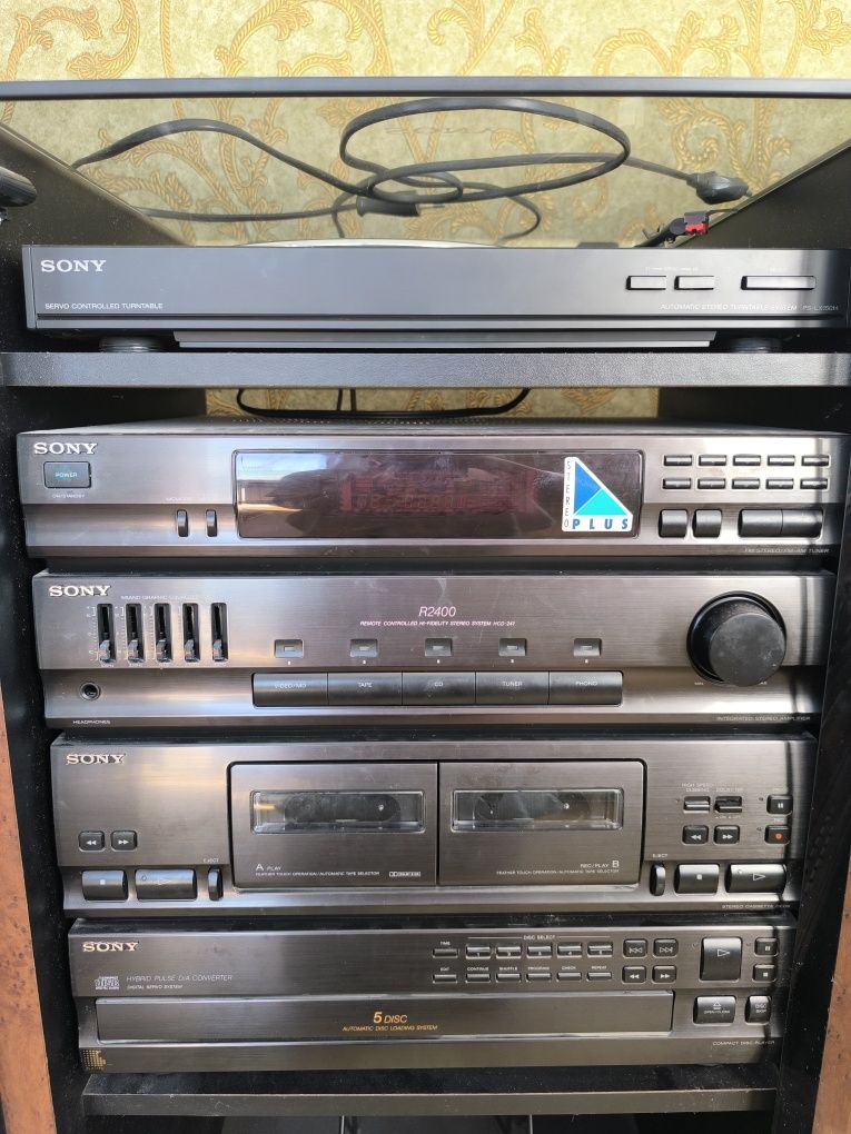 Продам музыкальный центр sony imperator.