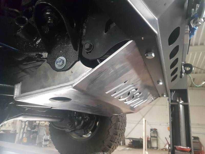 Scut otel / aluminiu Nissan Patrol Y61 pentru bara metalica F4x4