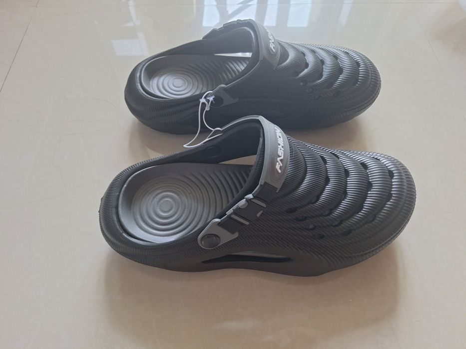 Papuci tip crocs mas. 42,5