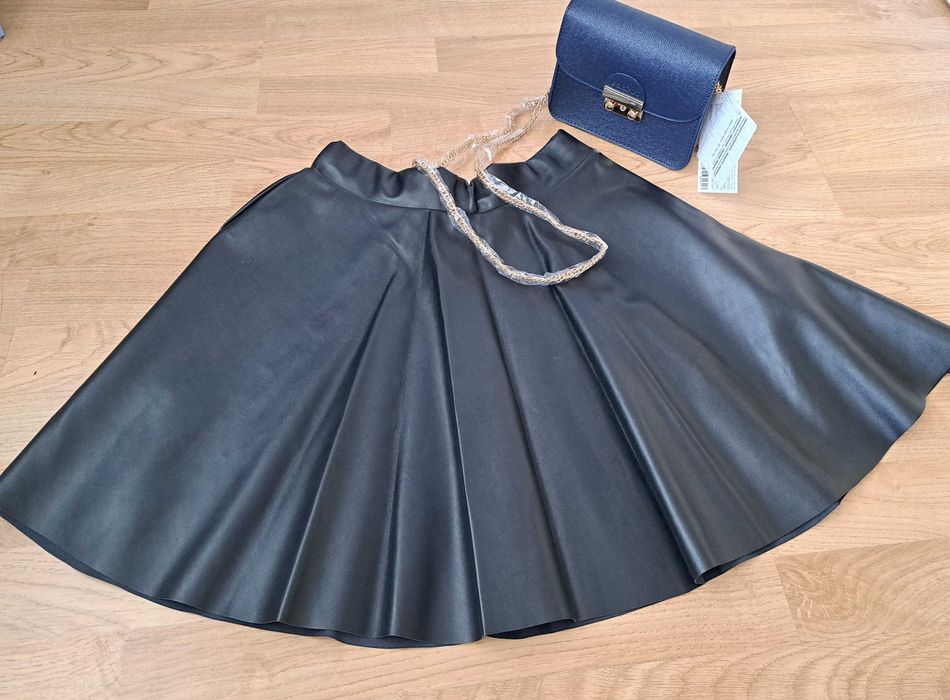 Разпродажба на поли на различни цени