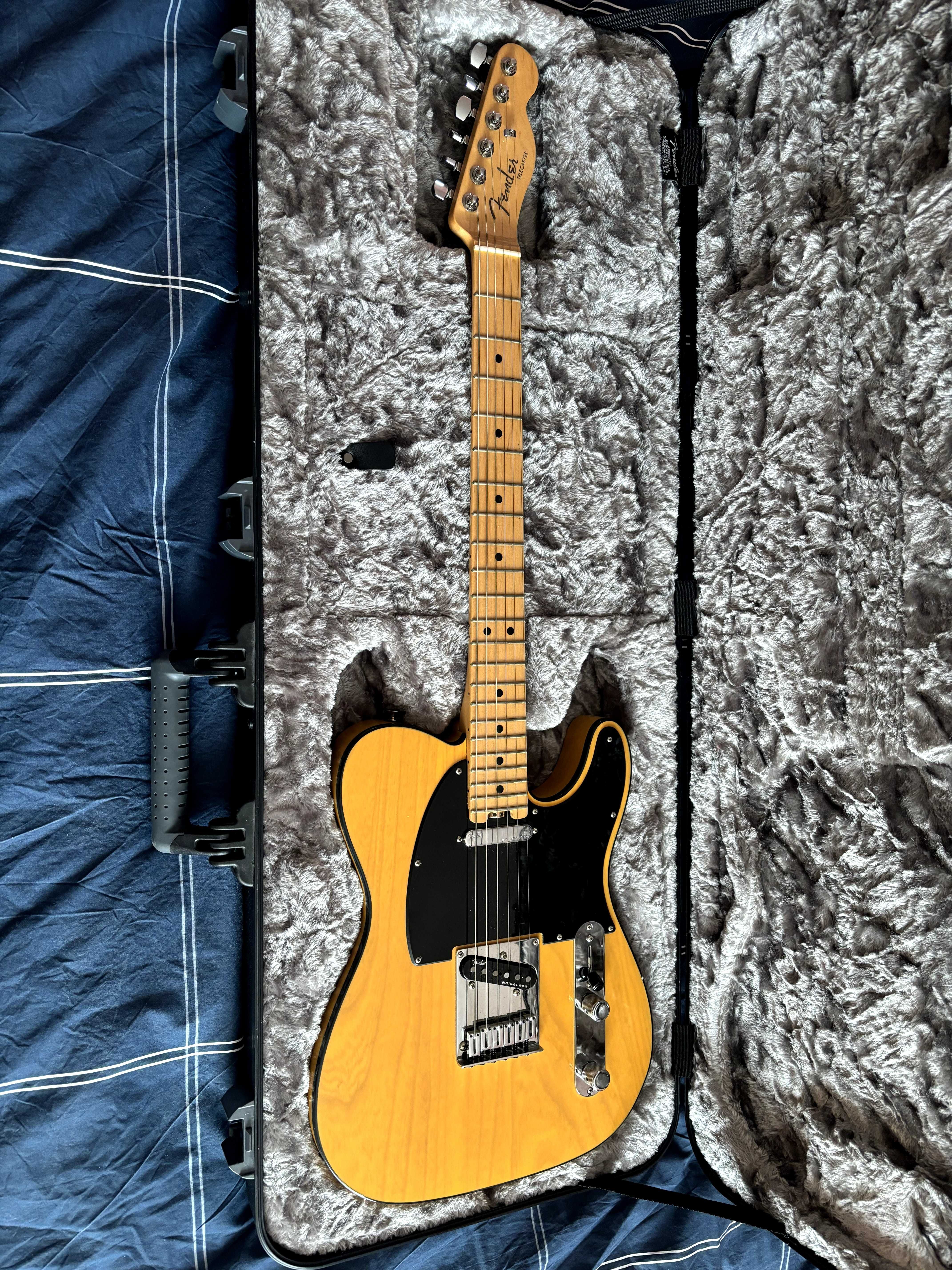 Fender American Elite Telecaster, Maple Fingerboard, Butterscotch