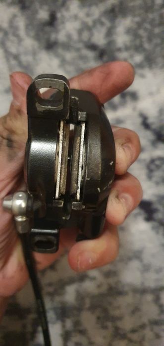 Vând frana shimano xt deore