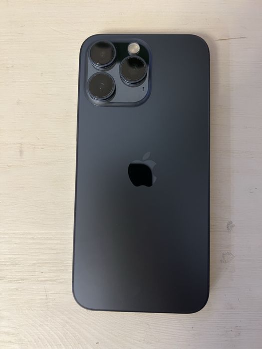 IPhone 15 pro max 1 Tb