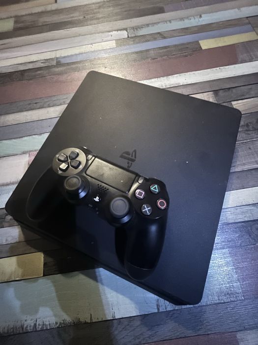 Playstation 4 Slim