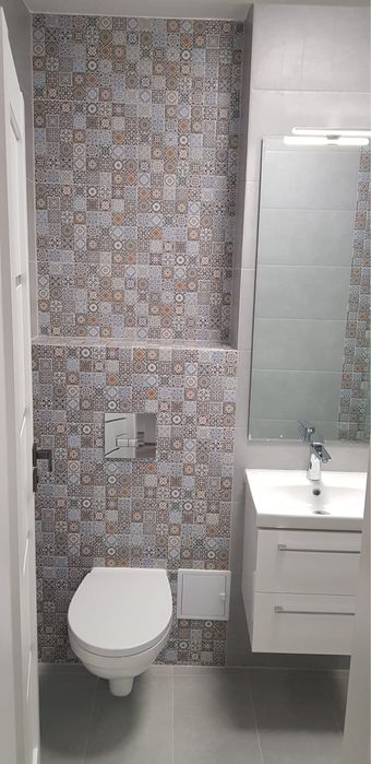 Închiriez apartament pe Bd Mihai Viteazu.