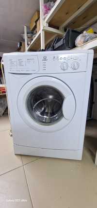 Стиральная машина INDESIT WISL102INDESIT WISL102