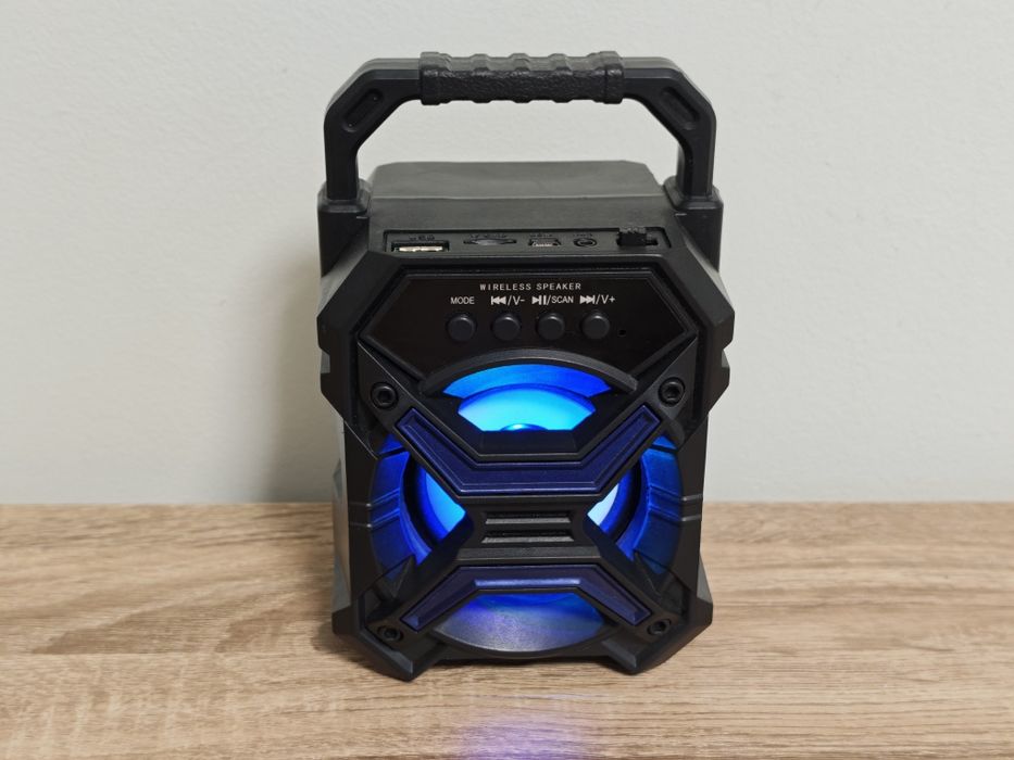 Блутут колонка, Bluetooth speaker