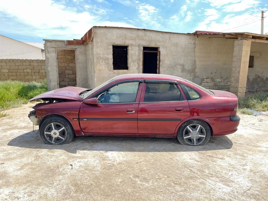 Авторазбор Опель Вектра Б 1.8