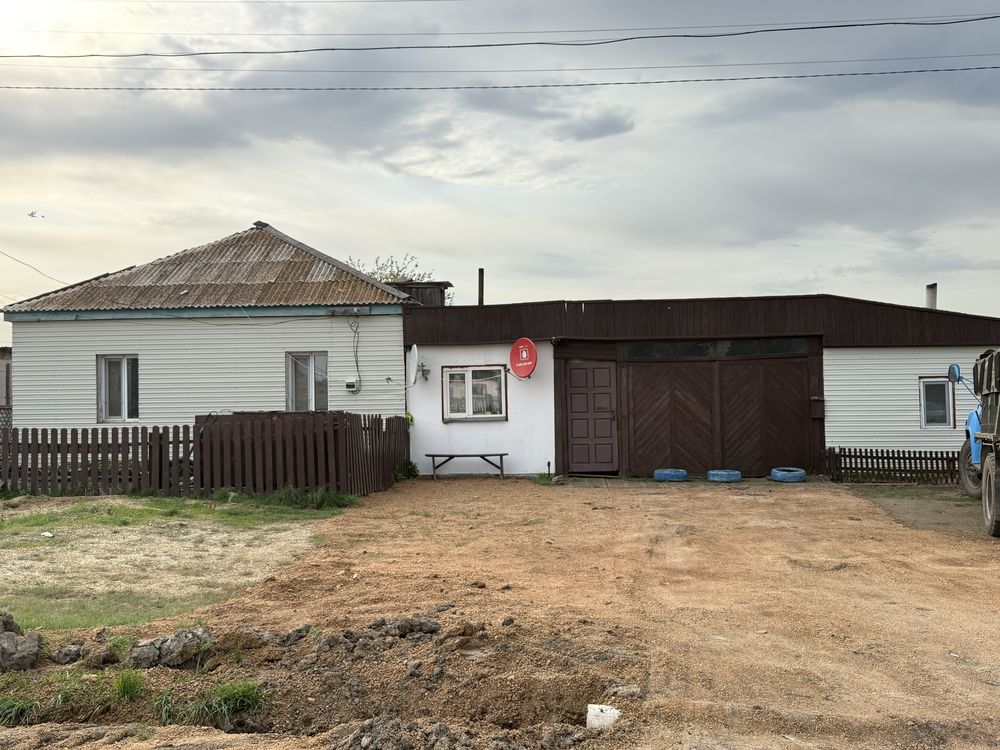 Продаётся дом в селе Зеренда ,улица Степная 27