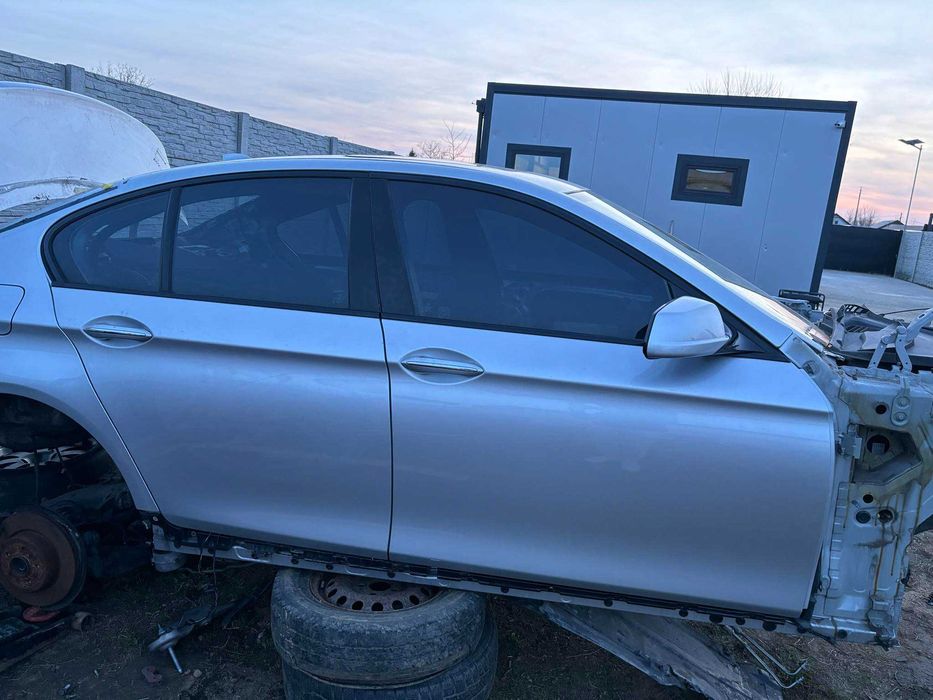 Usa stanga dreapta fata BMW Seria 5 f10/f11 ,2010-2017