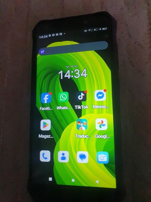 vând telefoan IHUNT 110000