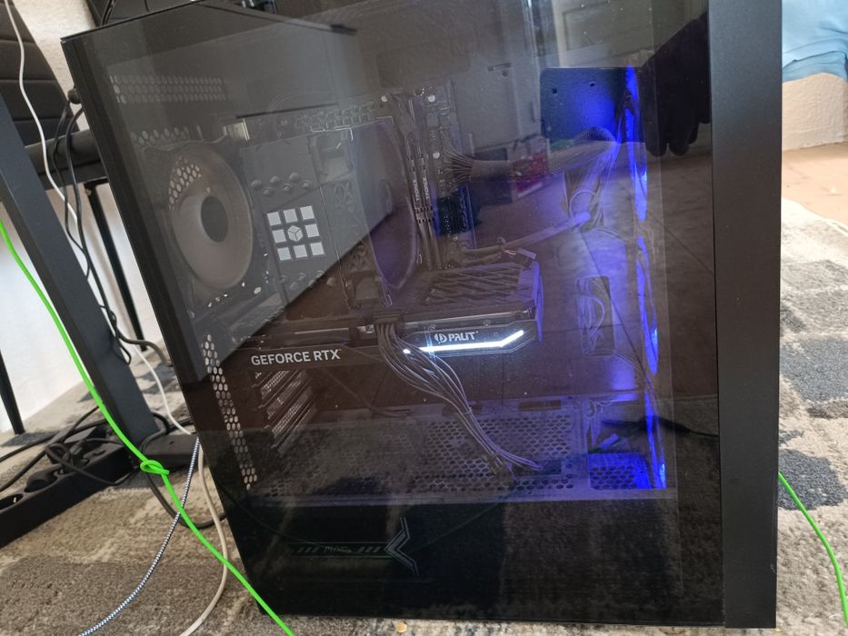 Vând unitate gaming i5 12400f