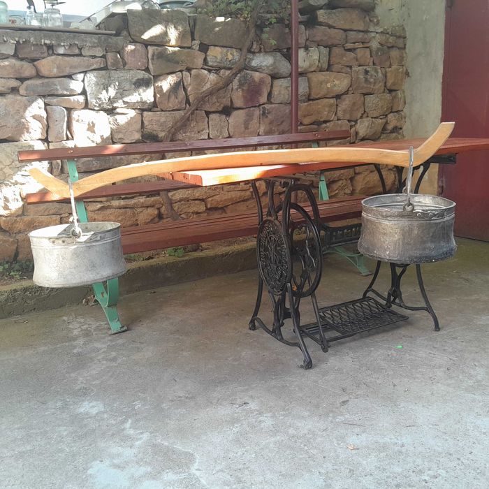 Продавам автентична кобилица с медни менци