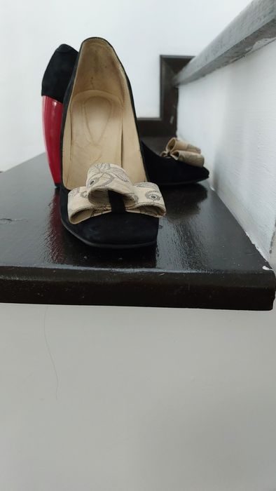 Pantofi piele intoarsa