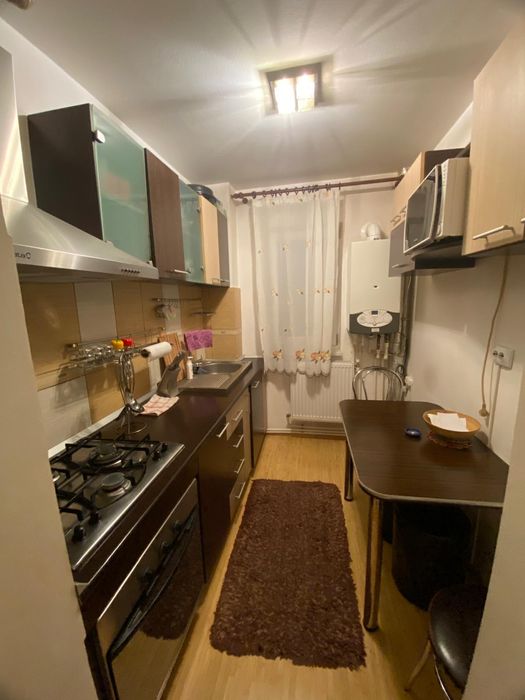 Închiriez apartament cu 2 camere in regim hotelier,.