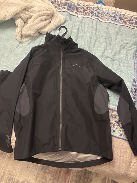 Nike Trail "Cosmic Peaks" GORE-TEX INFINIUM