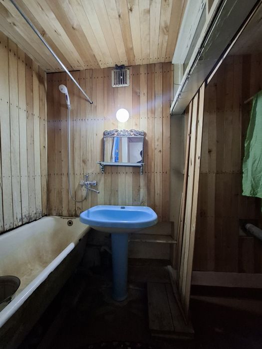 Срочно сдаётся 3х комнатная квартира на Багишамале!!