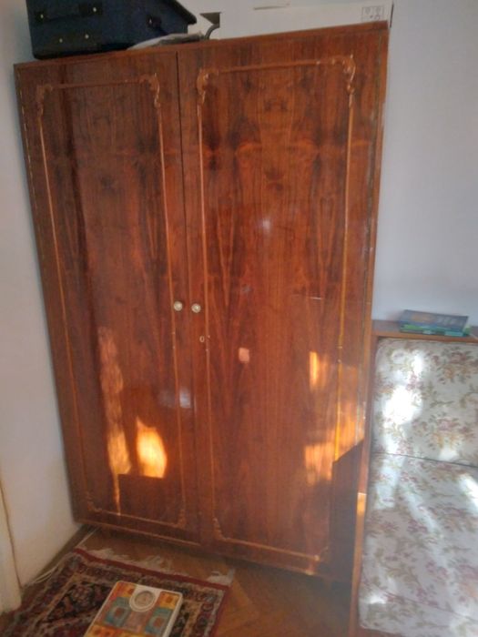 Mobilă sufragerie Delia completă,dulap,pat extensibil,masă 4 scaune...