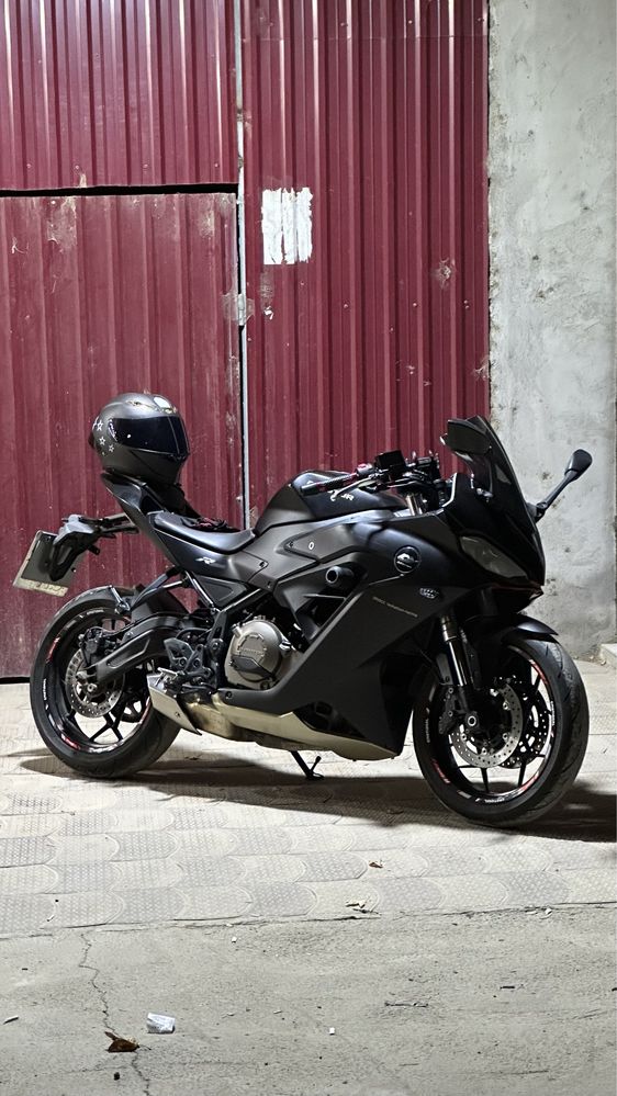 Qj Moto 400RR..,Original Mot (Variantga Beriladi)