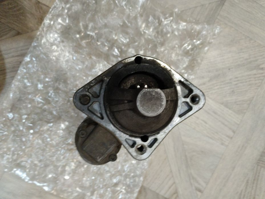 Продам стартер от приоры 2 на тросиковую коробку передач