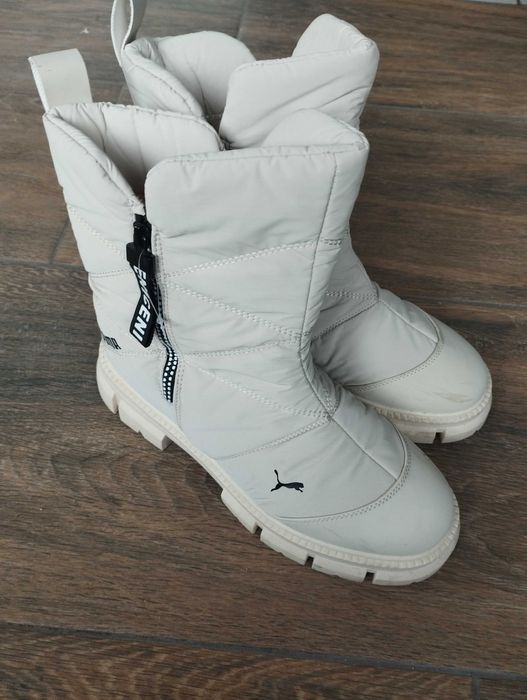 Зимни боти почти нови номер 41