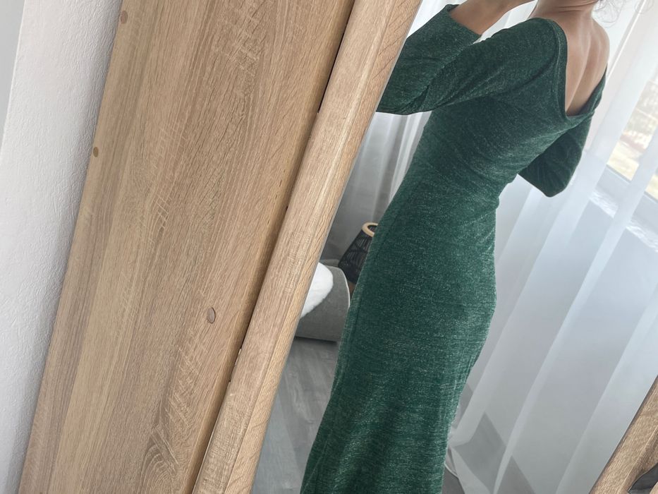 Vând haine in stare foarte buna