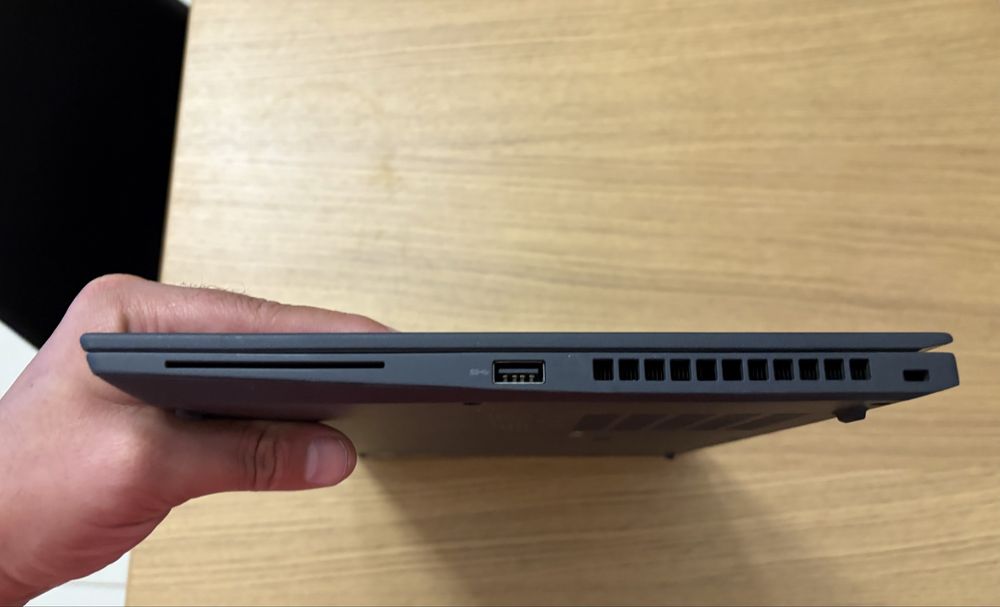 Lenovo ThinkPad T14s Gen 2 – i7, 16GB, 512GB, LTE – Sigilat