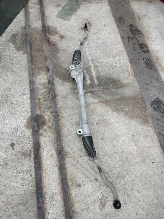 Casetă de direcție prius plus