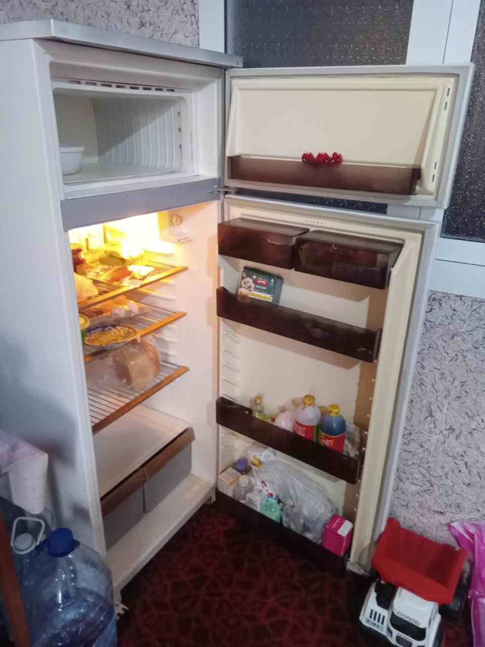 Холодильник Бирюса продаётся срочно