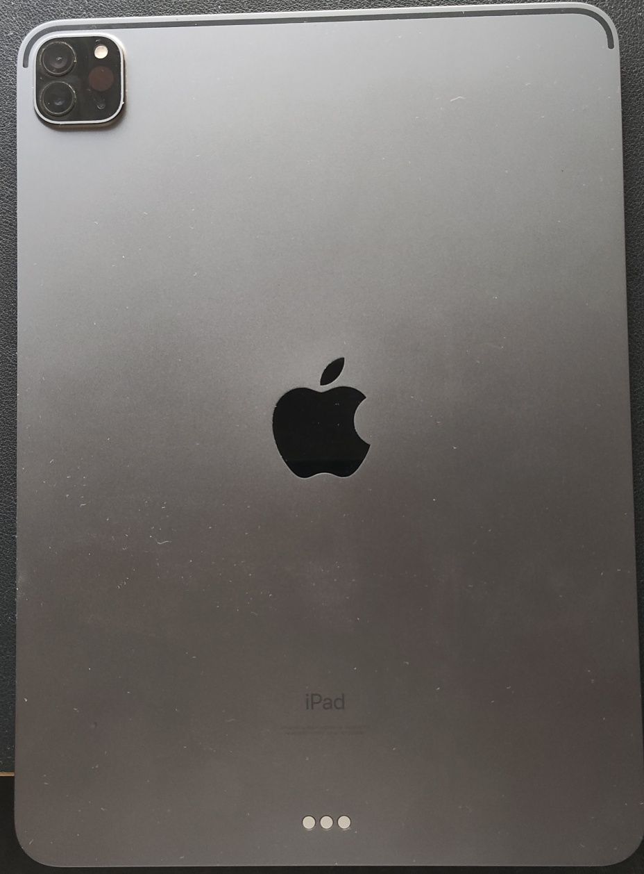 iPad Pro Gen. 3 - 2021 M1  128GB
8 GB | 128 GB | 5G
