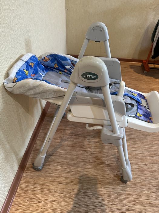 Детское кресло для кормления.