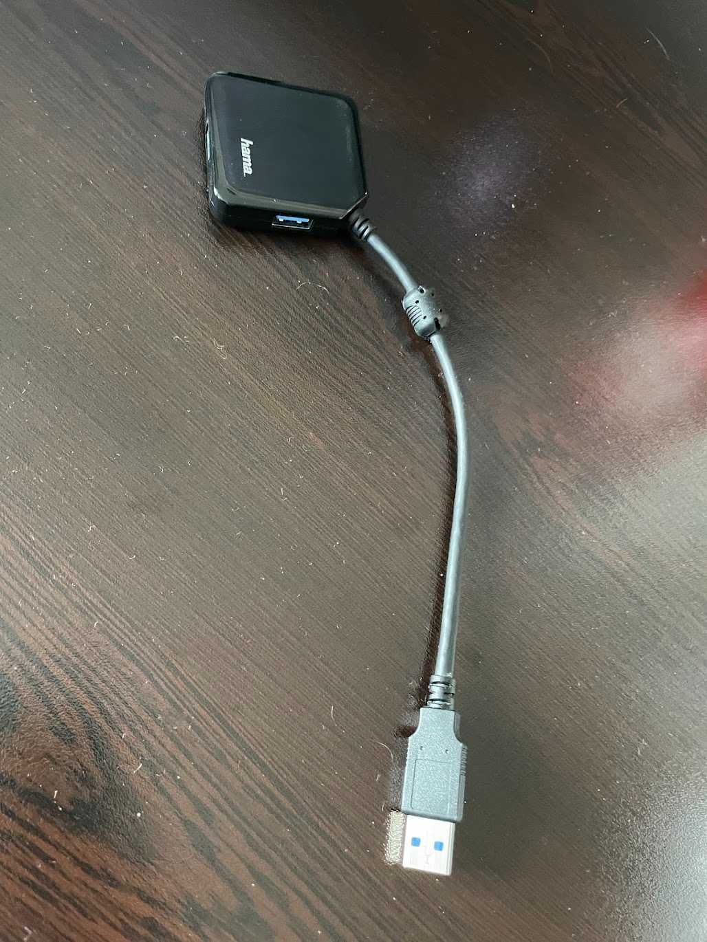 USB hub с 4 гнезда.