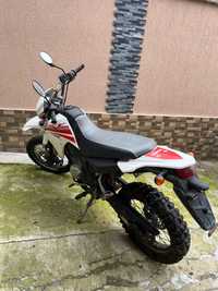 Yamaha xt 125cc.