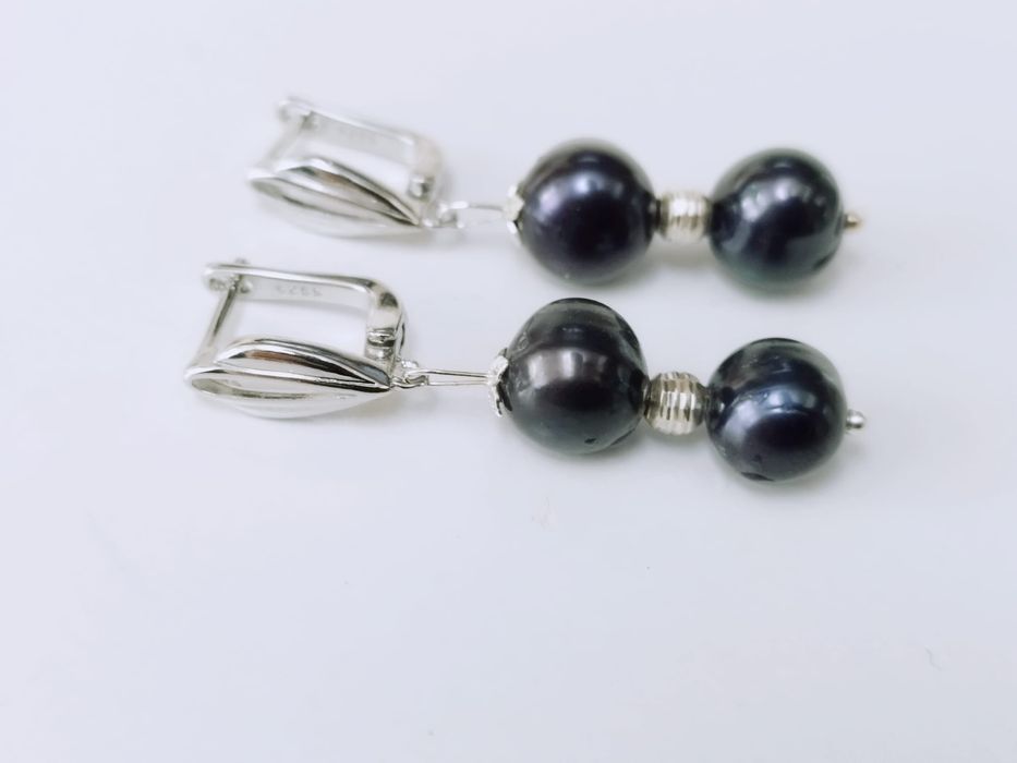 Cercei din argint 925 cu perle culoarea neagra si elemente din argint