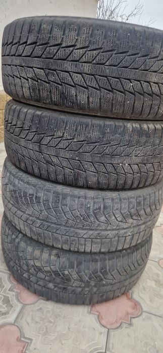 Шины на камри продам