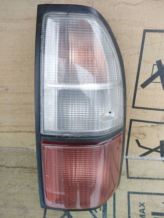 Продам задний фонарь Toyota Prado 90-95