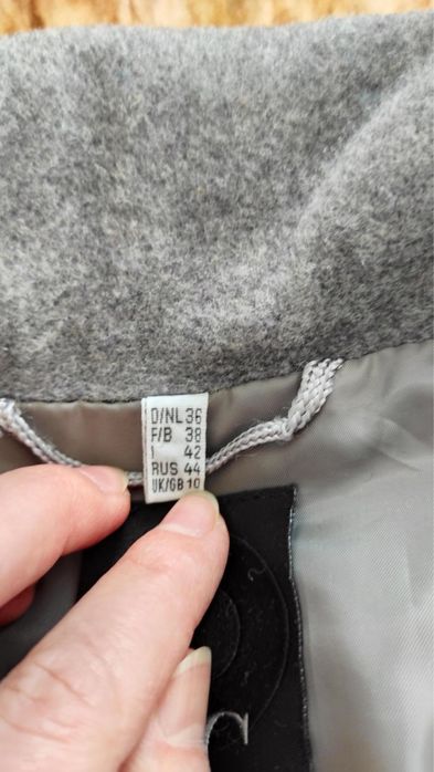 Palton lana+casmir 80 % gri, marimea 36, impecabil