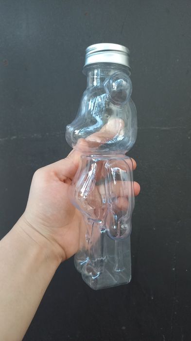 Фигурная бутылки в форме медвежонка