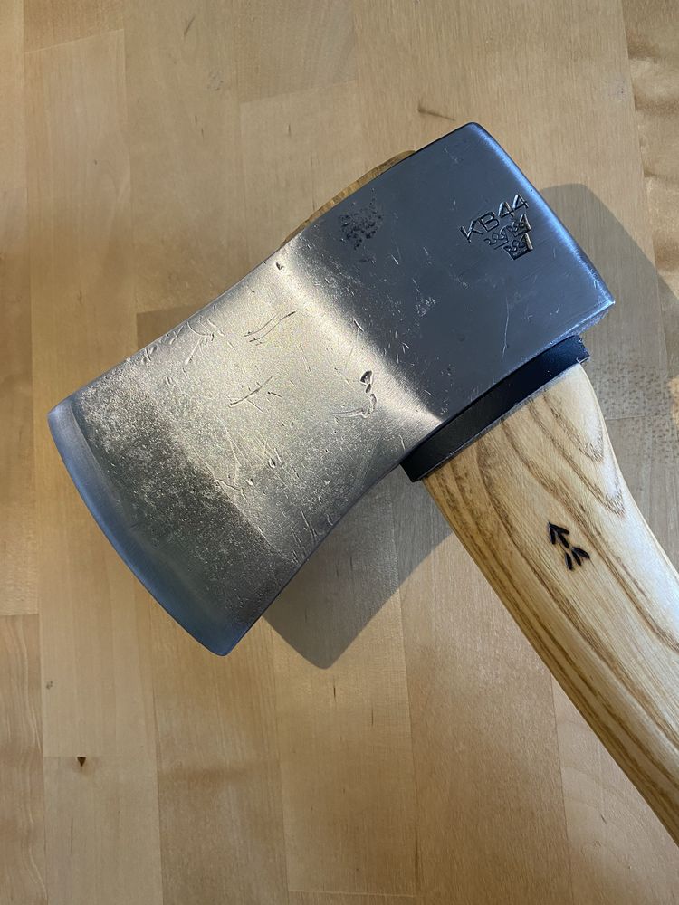 Vând topor militar vechi, Kolofors Bruk