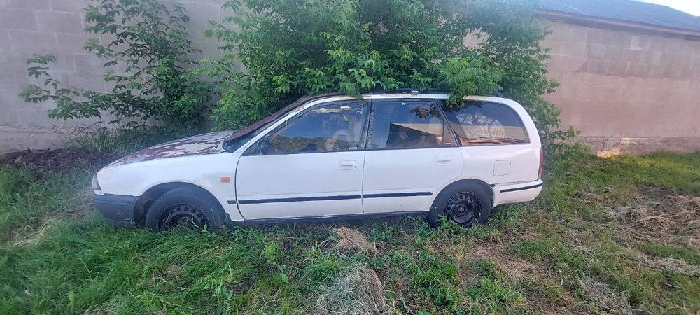 Срочно продам Ниссан примера универсал