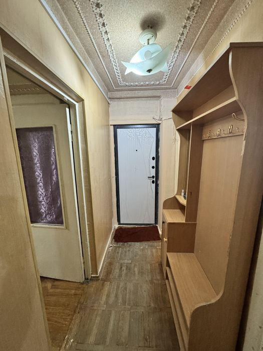 3/2/4 базар Кадышева ,Авиасозлар-4, метро Бекат-2,аренда 350 $