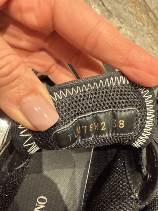 Маратонки Valentino 38