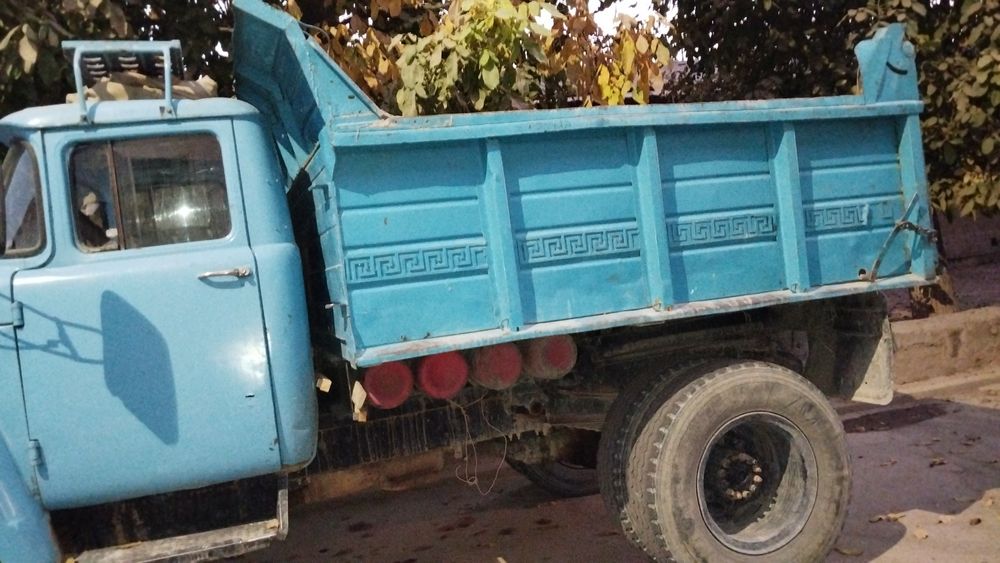 ЗИЛ самосвал сотилади