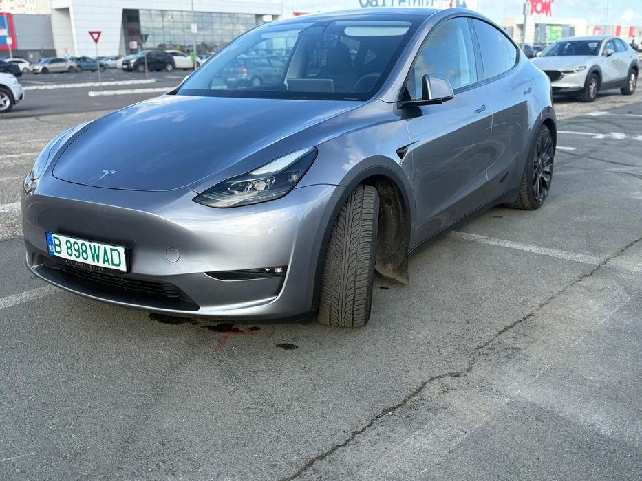 Tesla Model Y Primul proprietar, pretul este cu TVA