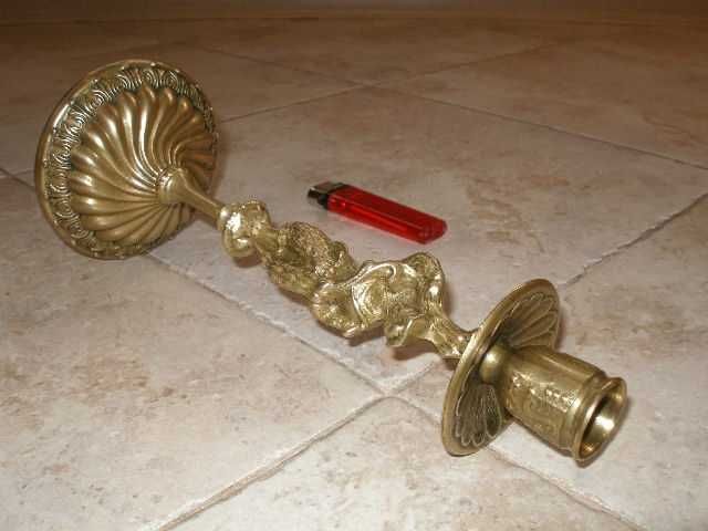 .Бронзов Свещник.