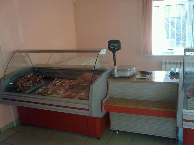 Продам магазин мясной/продуктовый 110 кв.м  7микр д.12  28 миллионов