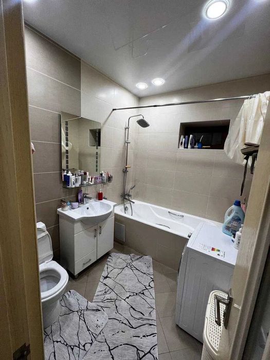 Квартира 2/4/4
Буз Базар
ориентир — Анор Банк